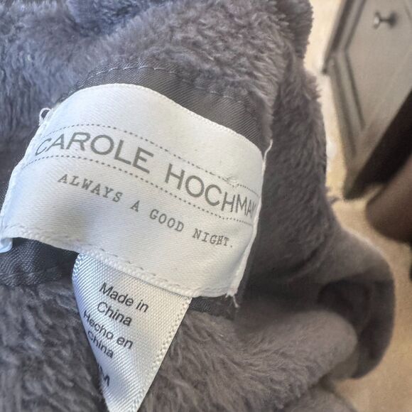 Carole Hochman “Always a Good Night” Plush Robe in size Medium. - Picture 8 of 8